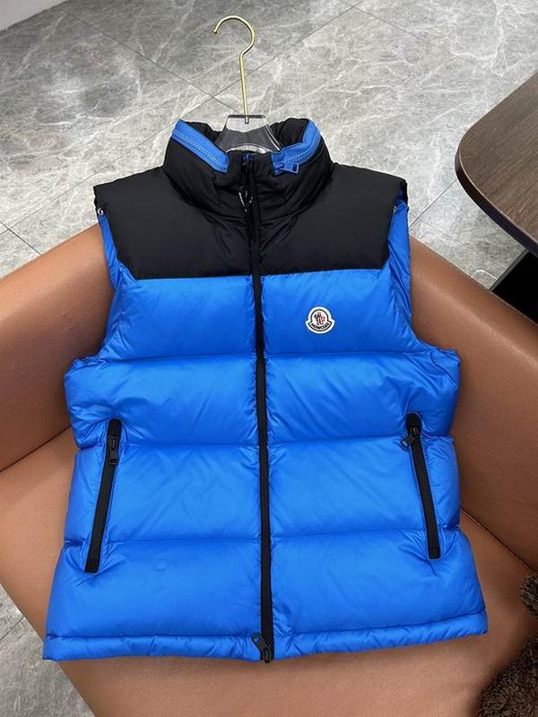 Moncler Women's Outwear 254